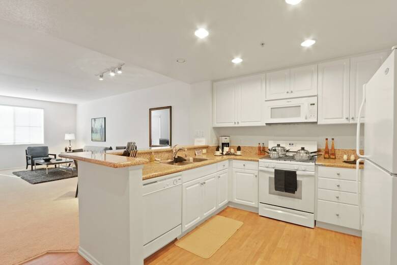 Apartamentos Global Luxury Suites At The Village