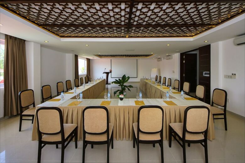 Hotel Tam Thanh Beach Resort & Spa