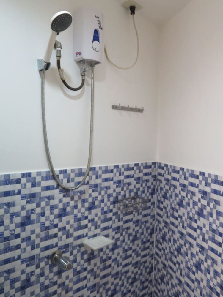 Hotel Cool Stay Inn