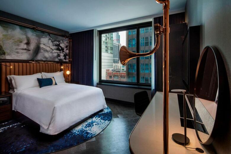 Hotel Emc2, Autograph Collection