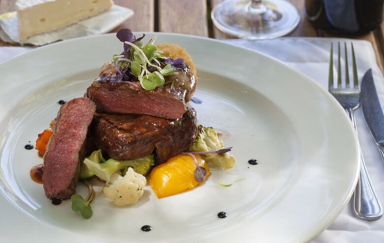 Bed & Breakfast Clos Malverne Wine Estate Accommodation
