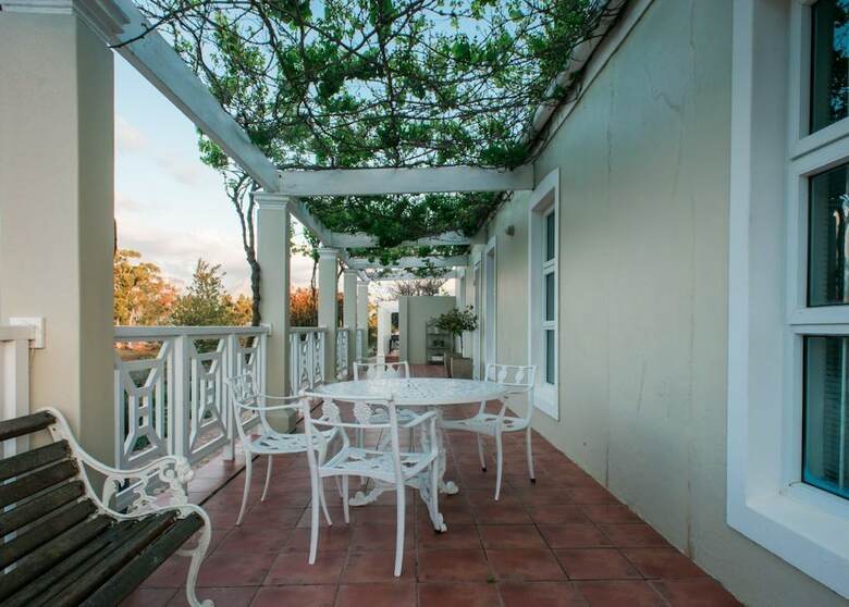 Bed & Breakfast Clos Malverne Wine Estate Accommodation