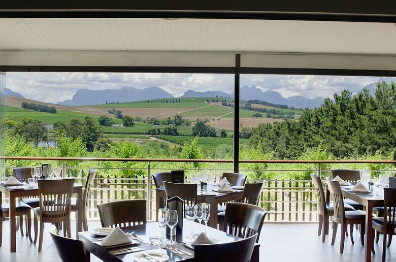 Bed & Breakfast Clos Malverne Wine Estate Accommodation