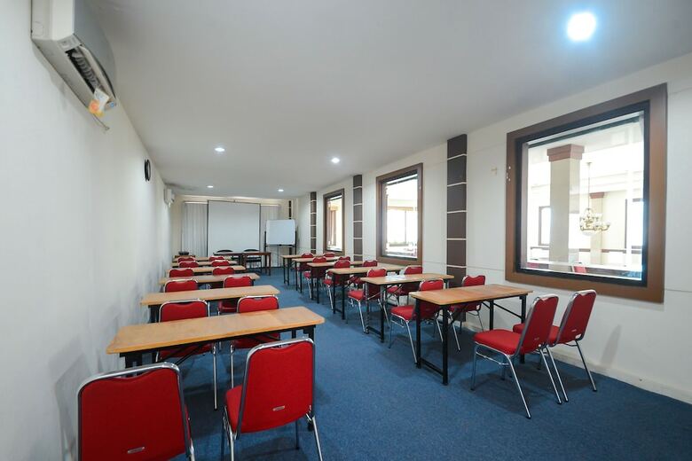 Hotel Airy Gubeng Sumatra 89 Surabaya