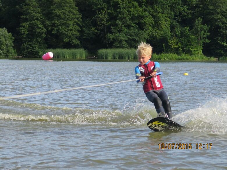 Hotel Gosfield Lake Resort