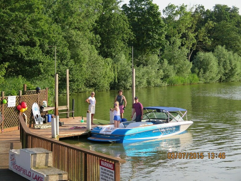 Hotel Gosfield Lake Resort
