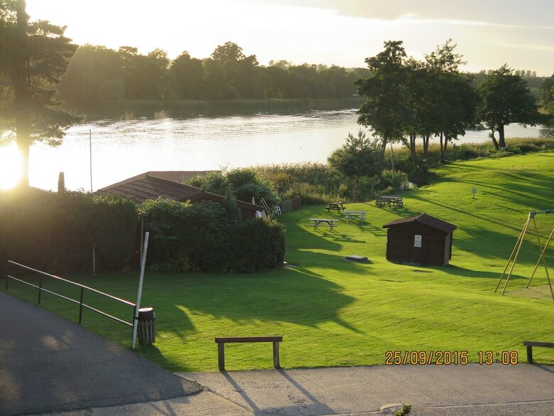 Hotel Gosfield Lake Resort