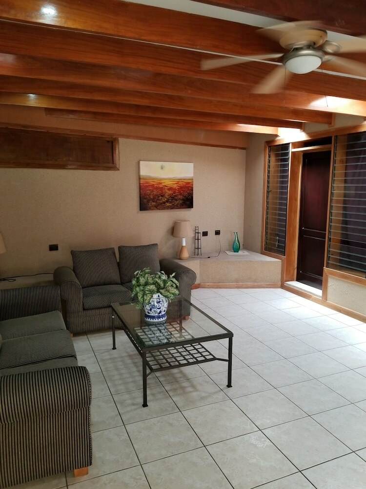 Hotel Monte Campana Escazu