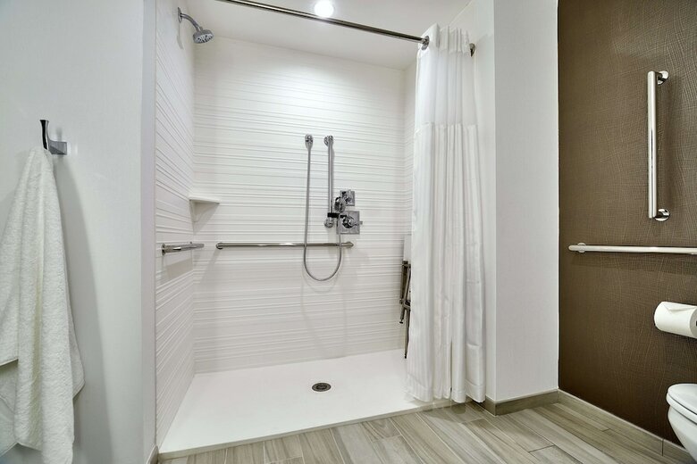Hotel Hilton Garden Inn Roslyn