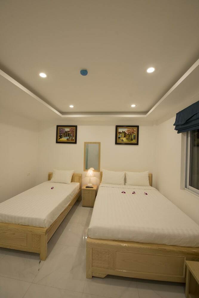Hanoi Holiday Center Hotel