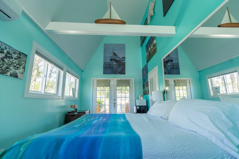 Hotel Footbridge Beach Motel