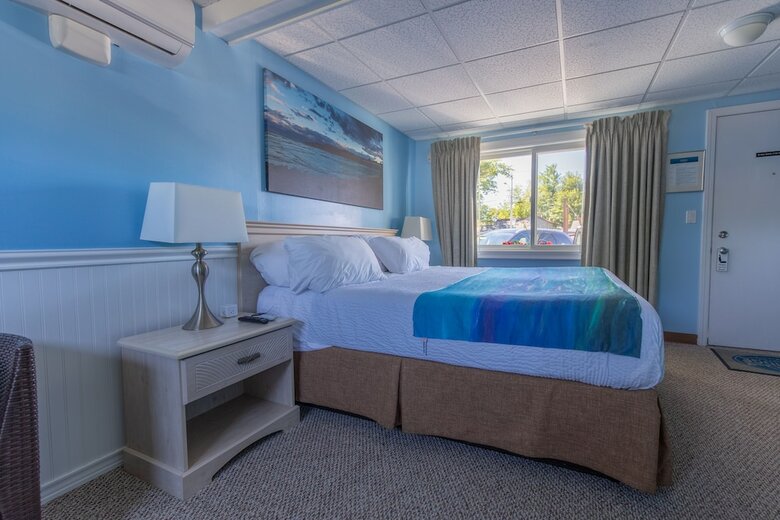 Hotel Footbridge Beach Motel