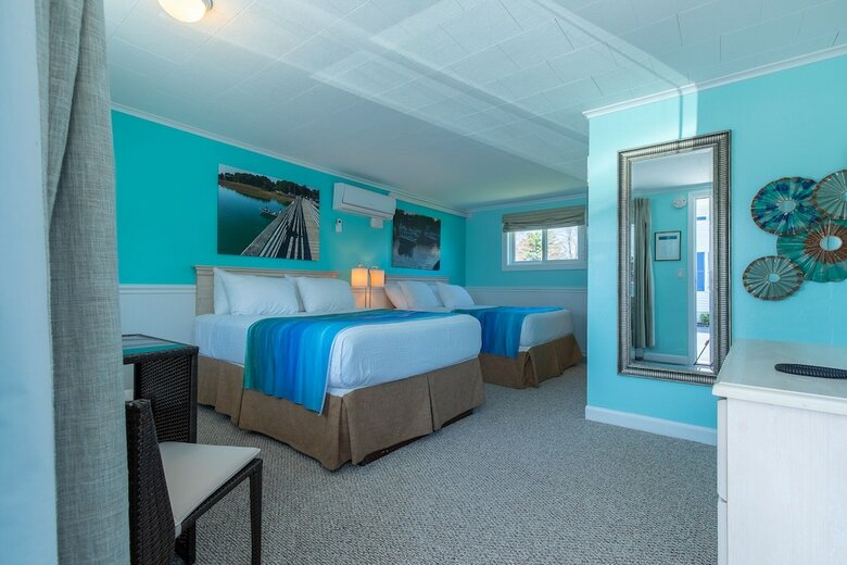 Hotel Footbridge Beach Motel