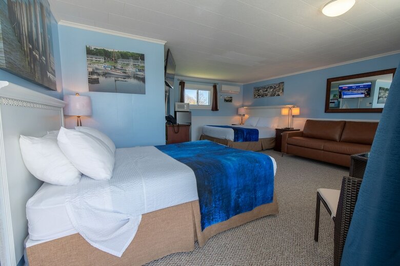 Hotel Footbridge Beach Motel