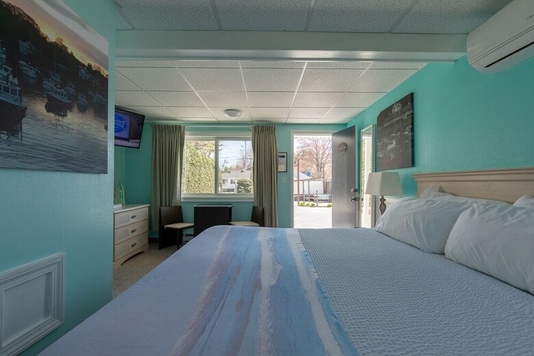 Hotel Footbridge Beach Motel