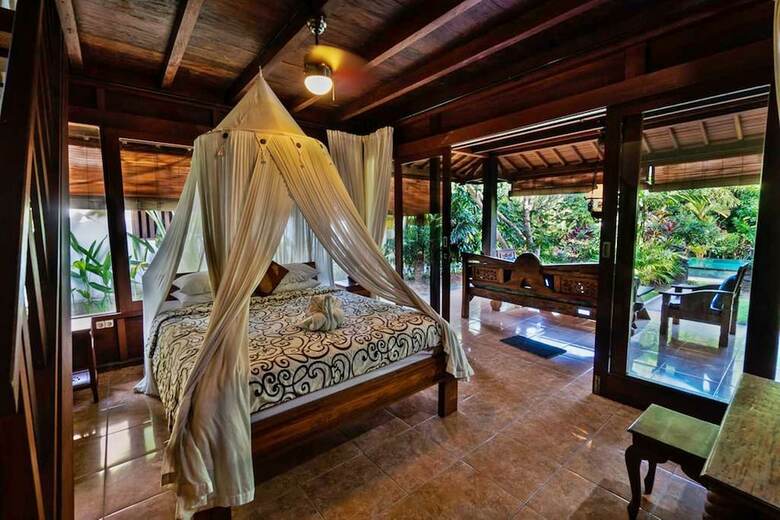 Sari Bamboo Villas