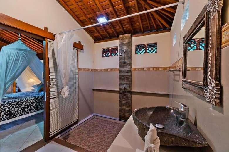 Sari Bamboo Villas