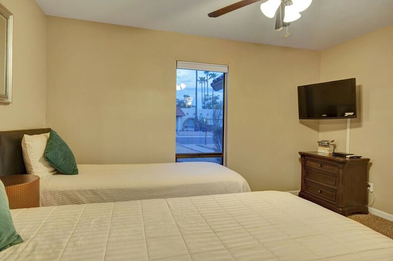 Redfield - 4 Bedroom Home - Scottsdale