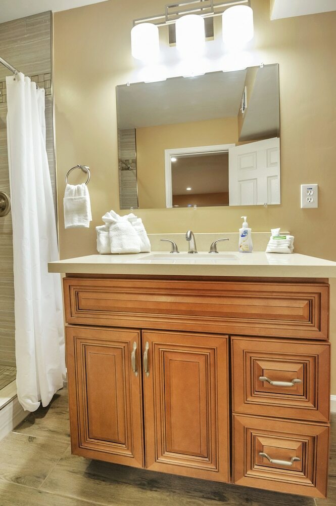 Redfield - 4 Bedroom Home - Scottsdale