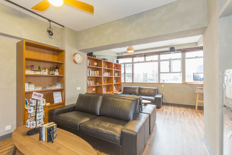Hostal Check Inn Hk - Hostel