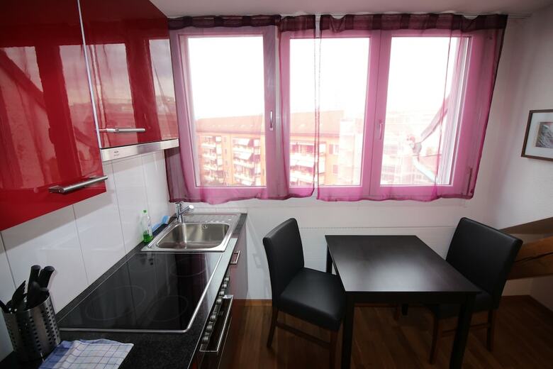 Apartamentos Swiss Star Hard Bridge
