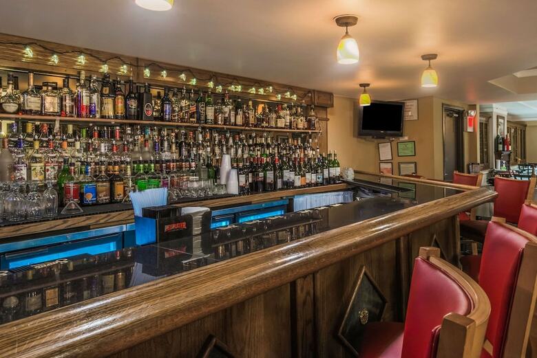 Hotel Ramada By Wyndham Middletown Newport Area