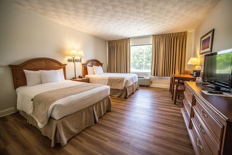 Hotel Ramada By Wyndham Middletown Newport Area