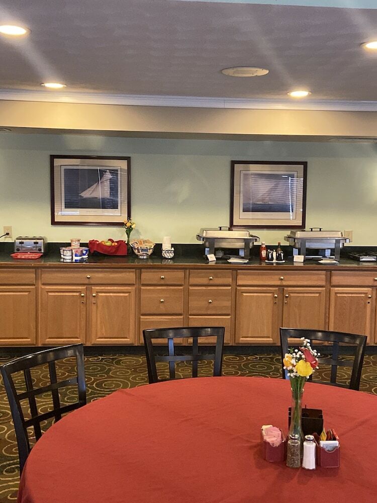 Hotel Ramada By Wyndham Middletown Newport Area