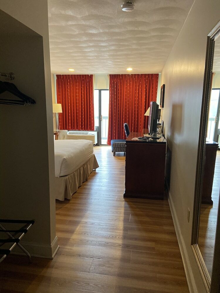 Hotel Ramada By Wyndham Middletown Newport Area