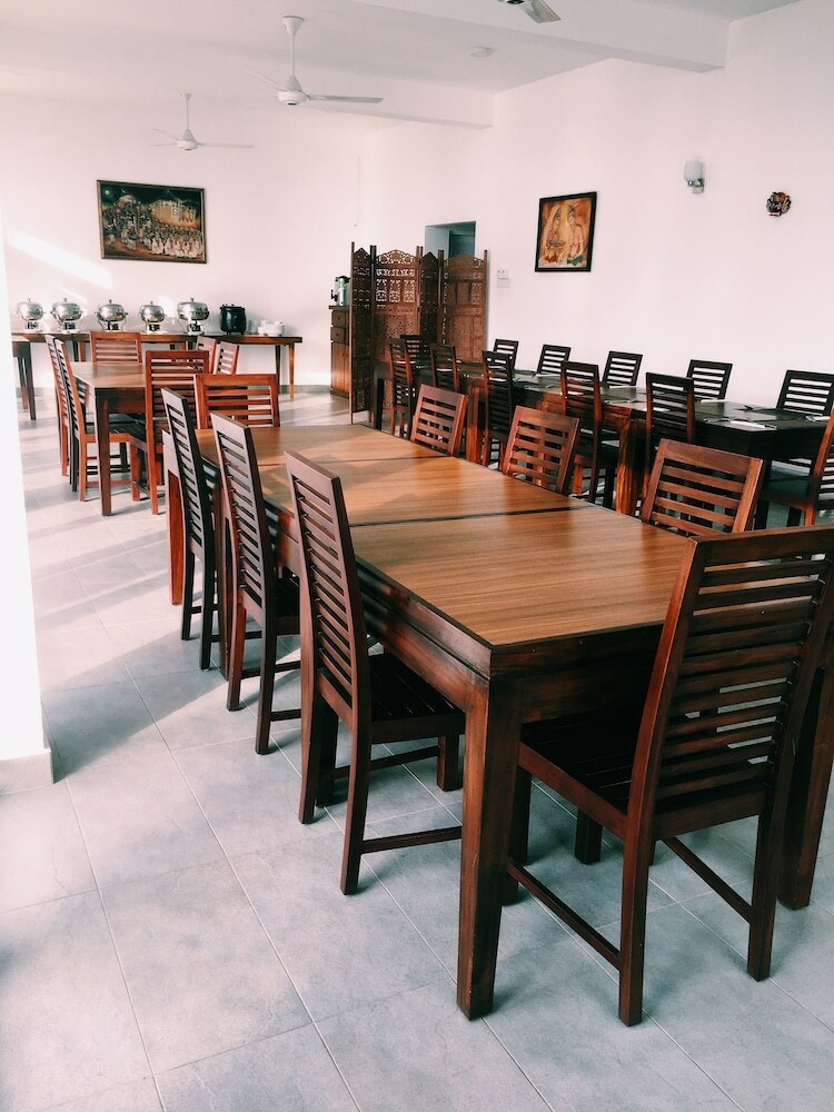 Hotel The Kandyan Villa