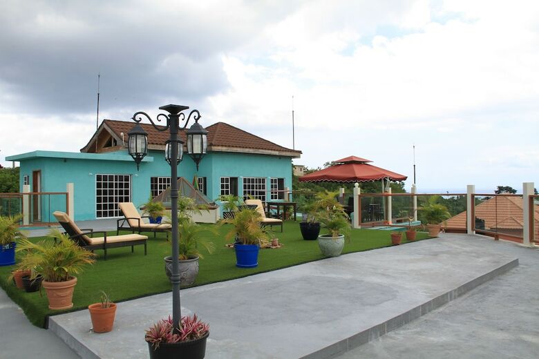 Hotel Negril Sky Blue Resorts