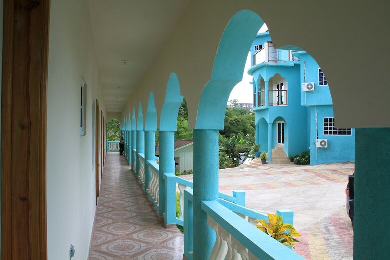 Hotel Negril Sky Blue Resorts