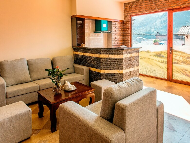 Sapa Family House Hotel