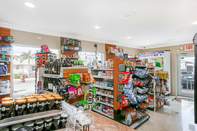 Oceanside Boutique Hotel - Hollywood