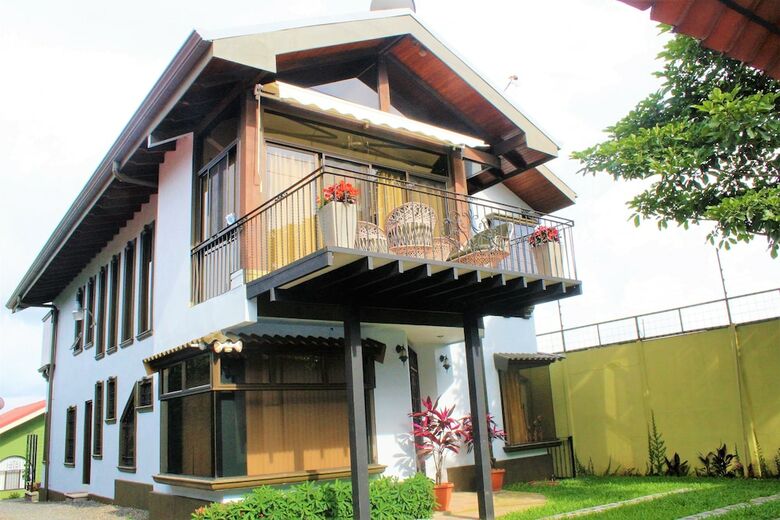 Bed & Breakfast Ruta Verde House