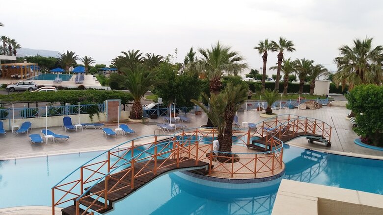 Aparthotel Angelos Beach Hotel