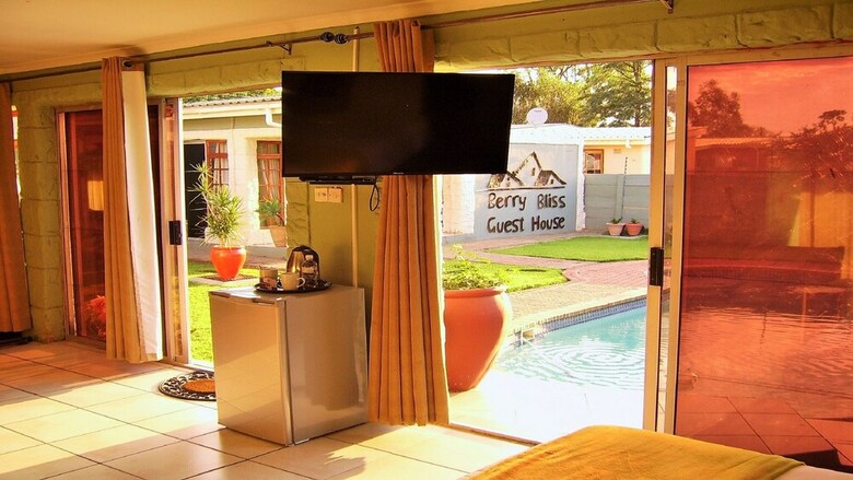 Hotel Berry Bliss Guest House