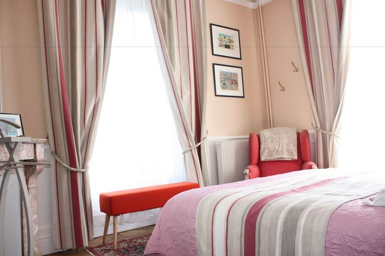 Bed & Breakfast Ch�teau D'avesnes - Le Castelet