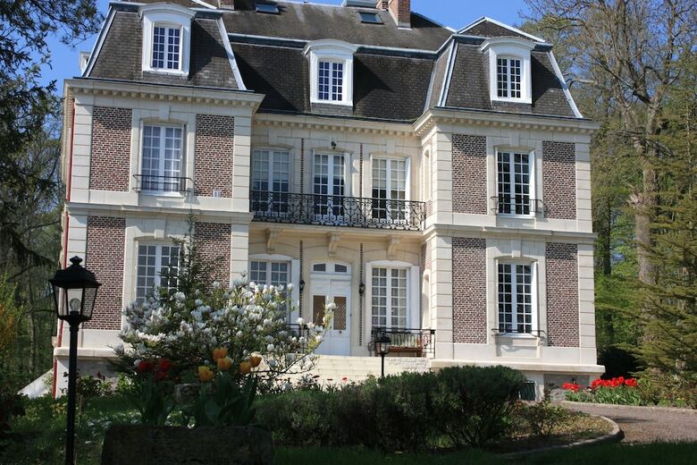 Bed & Breakfast Ch�teau D'avesnes - Le Castelet