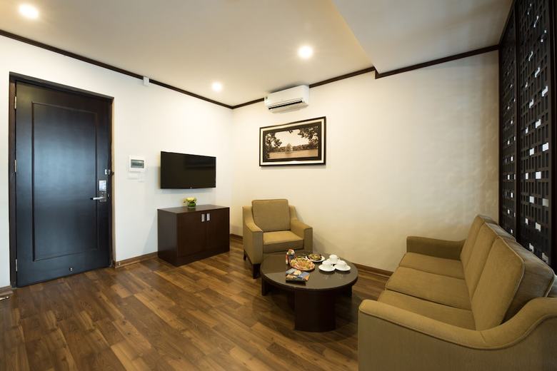 Thang Long Opera Hotel