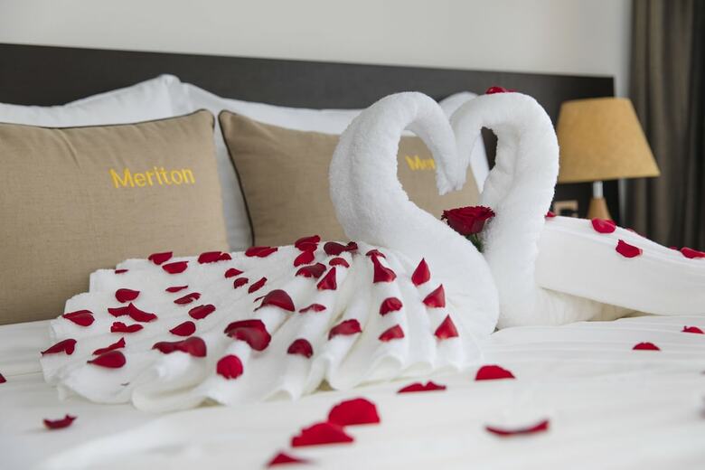Meriton Hotel