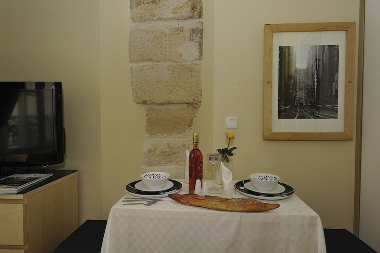 Les Patios Du Marais