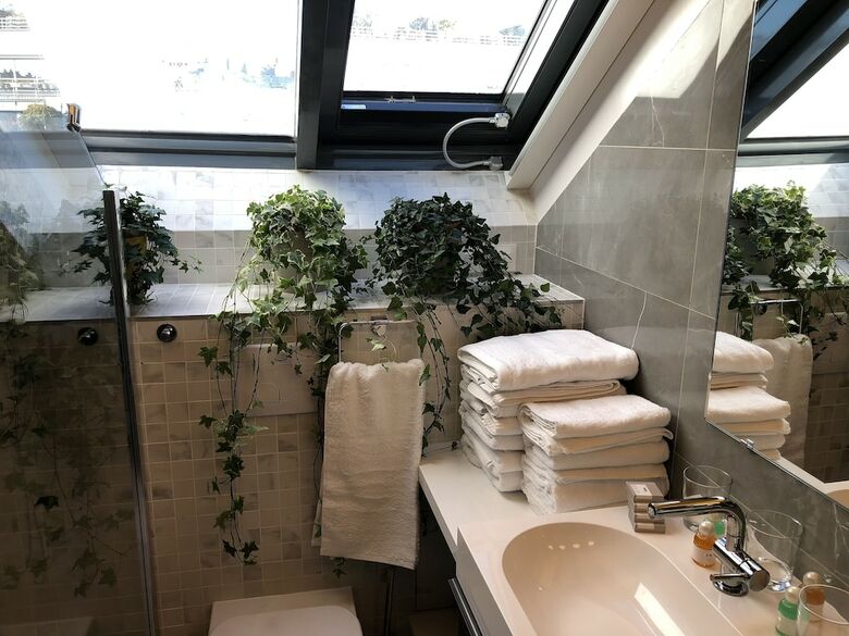 Les Patios Du Marais