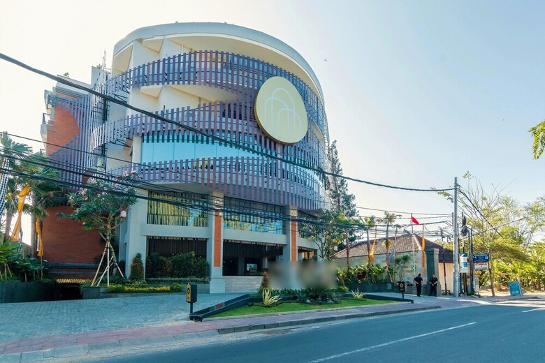 Hotel Zen Premium Tanjung Benoa Pratama 2