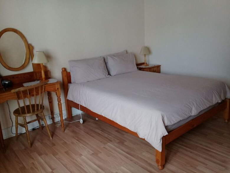 Bed & Breakfast Koo Karoo Guest Lodge