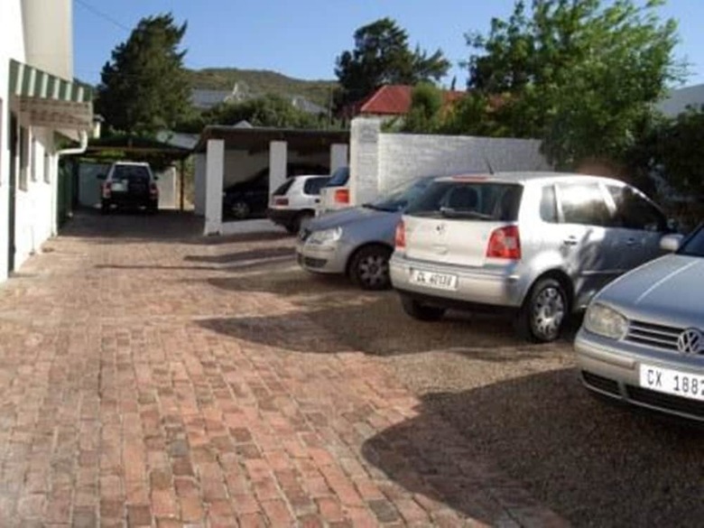 Bed & Breakfast Koo Karoo Guest Lodge