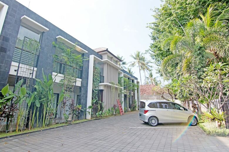 Hotel Zen Rooms Raya Sririt Singaraja
