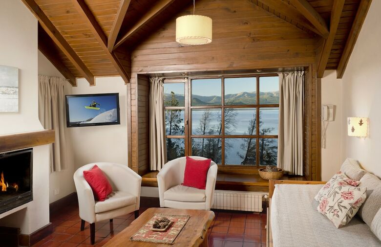 Aparthotel Pailahue Lodge & Caba�as