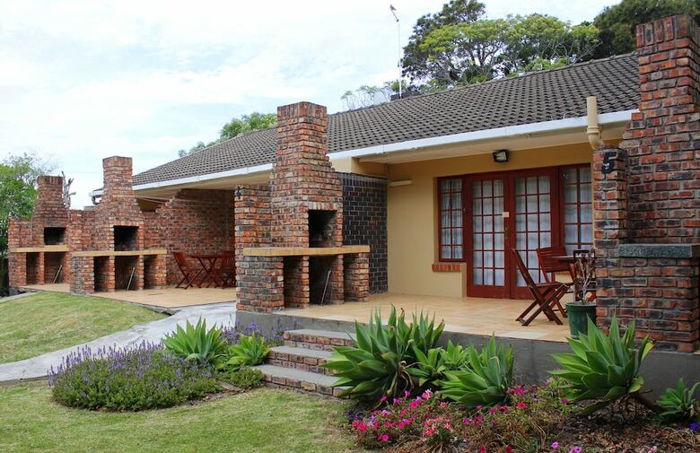 African Aquila Lodge