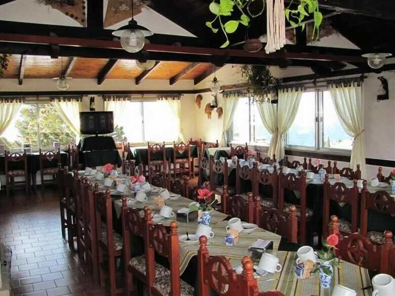 Ruca Cheli Village Ski Hotel